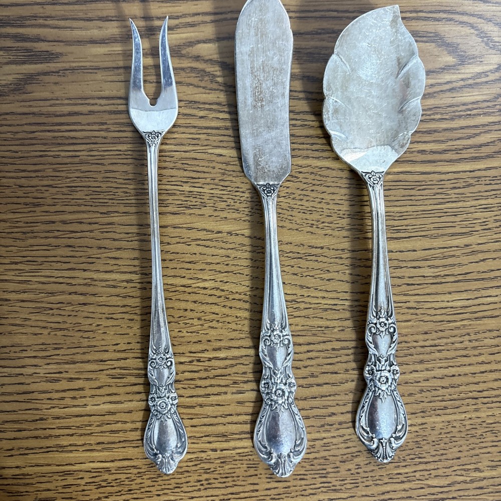 I.S. HERITAGE 1847 Roger Bros Pickle Fork - Master Butter Knife - Jelly Server