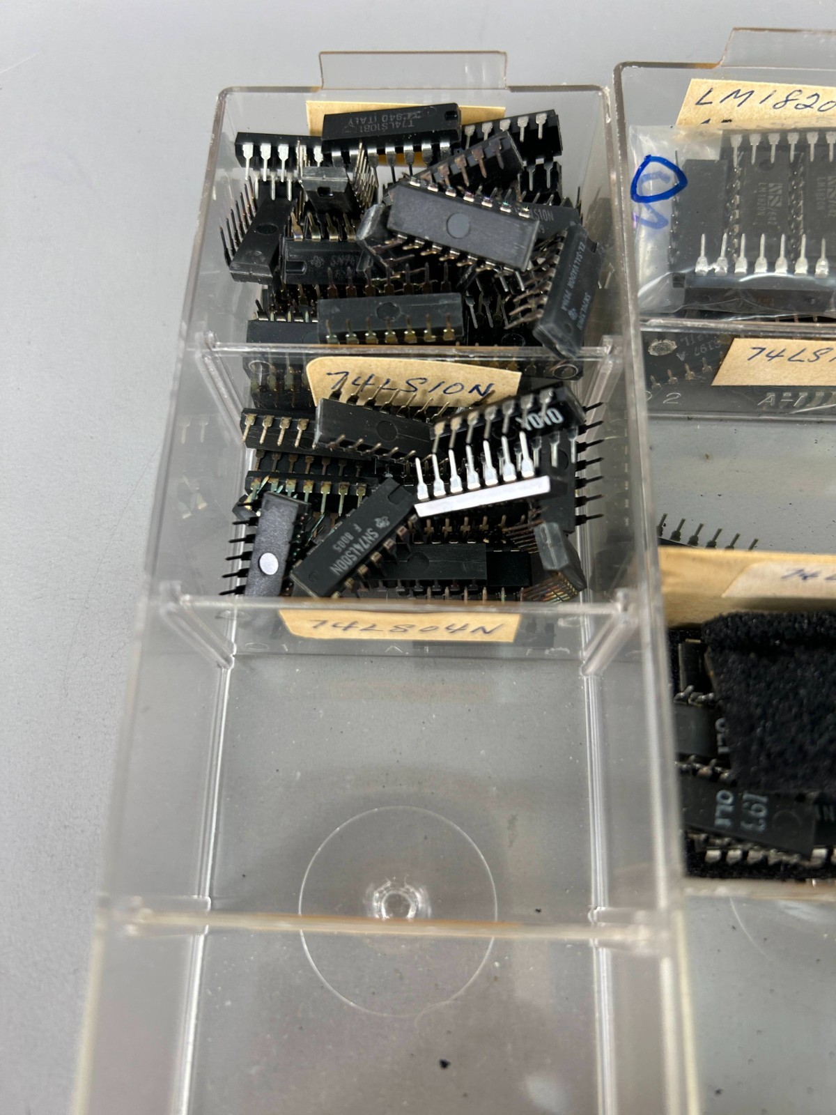 Vintage Integrated Circuits IC Lot Electronics Radio Repair New Old Stock