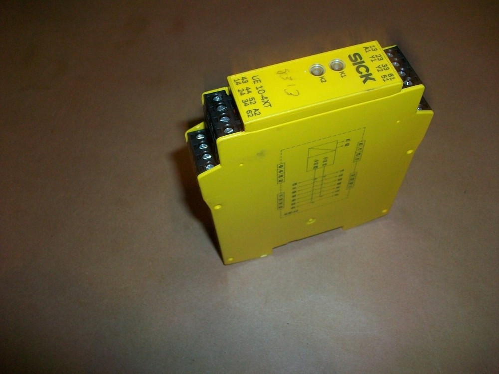 Sick Optic UE104XT3D2 Expansion Unit   USED