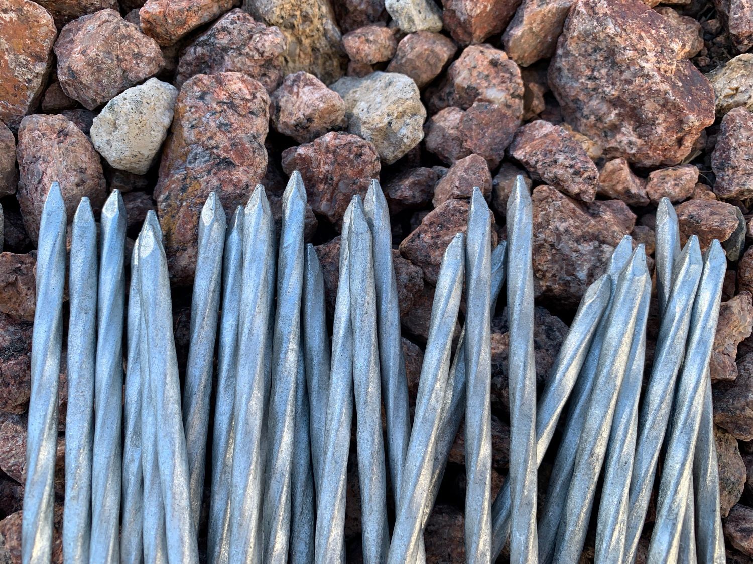 Sandbaggy 6 in. Heavy Duty Galvanized Spiral Artificial Turf Nails - 3 Ga Steel