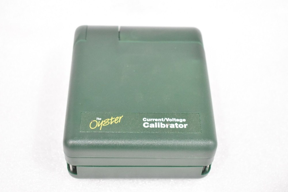 EXTECH INSTRUMENTS 412355A THE OYSTER SERIES CURRENT & VOLTAGE CALIBRATOR/METER