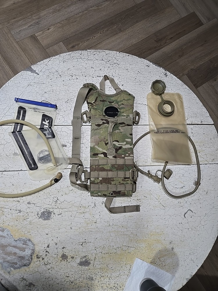 Camo Hydration Pack With 2 Bladders