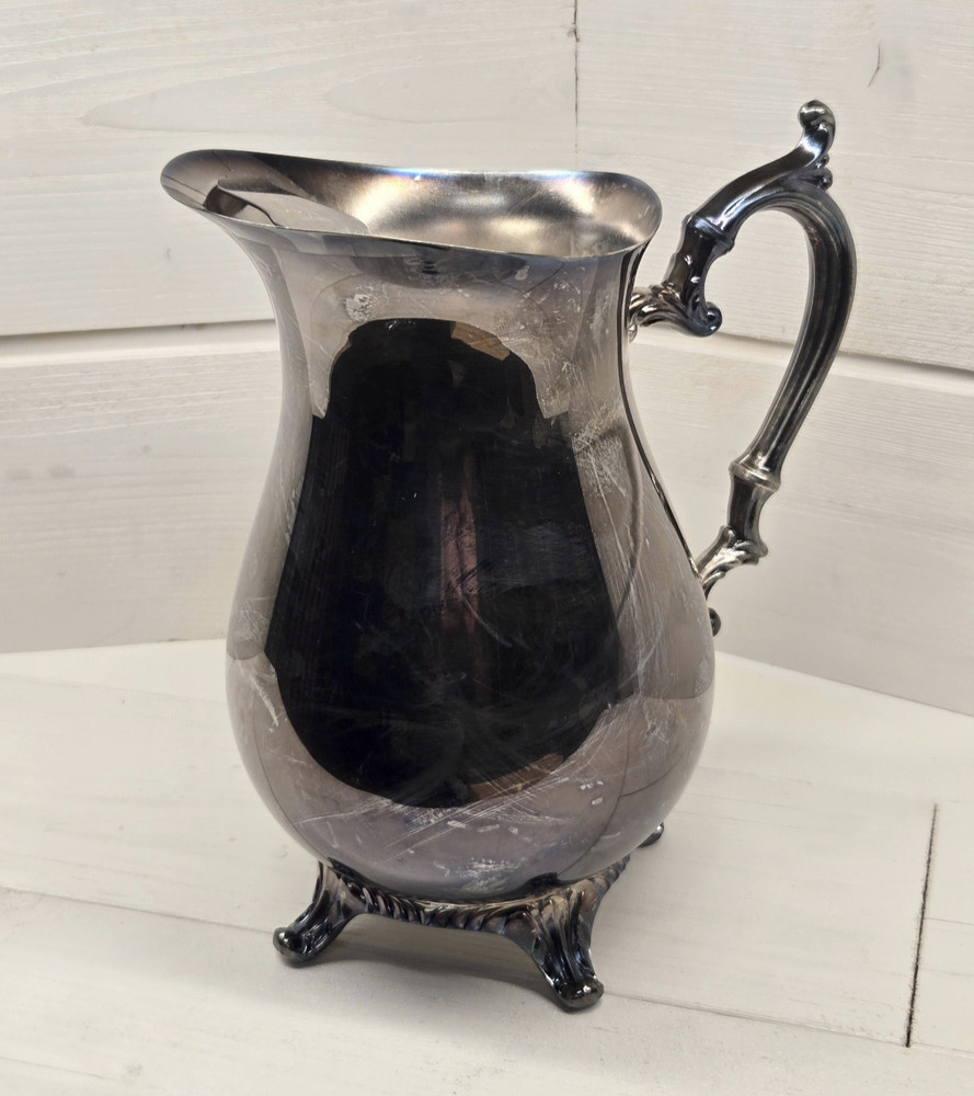 Vintage WM Rogers 817 Silver Plate Footed Water Beverage Pitcher With Ice Guard