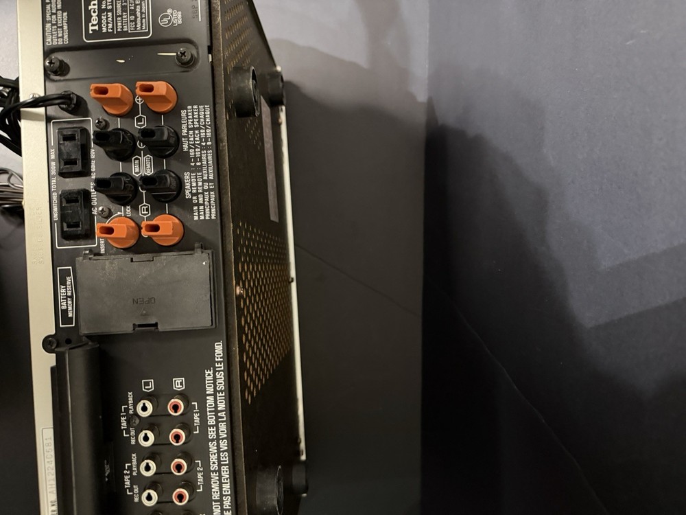 Technics SA-222 stereo receiver. Classic silver face model