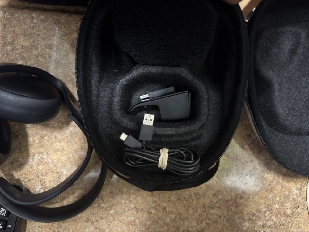 Sony PS5 Pulse Elite Wireless Headset Complete w/ USB Adapter Mint Condition