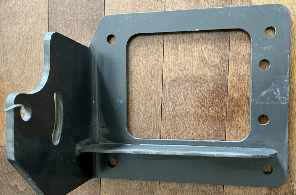 Volvo Bracket VO E12780051 NEW