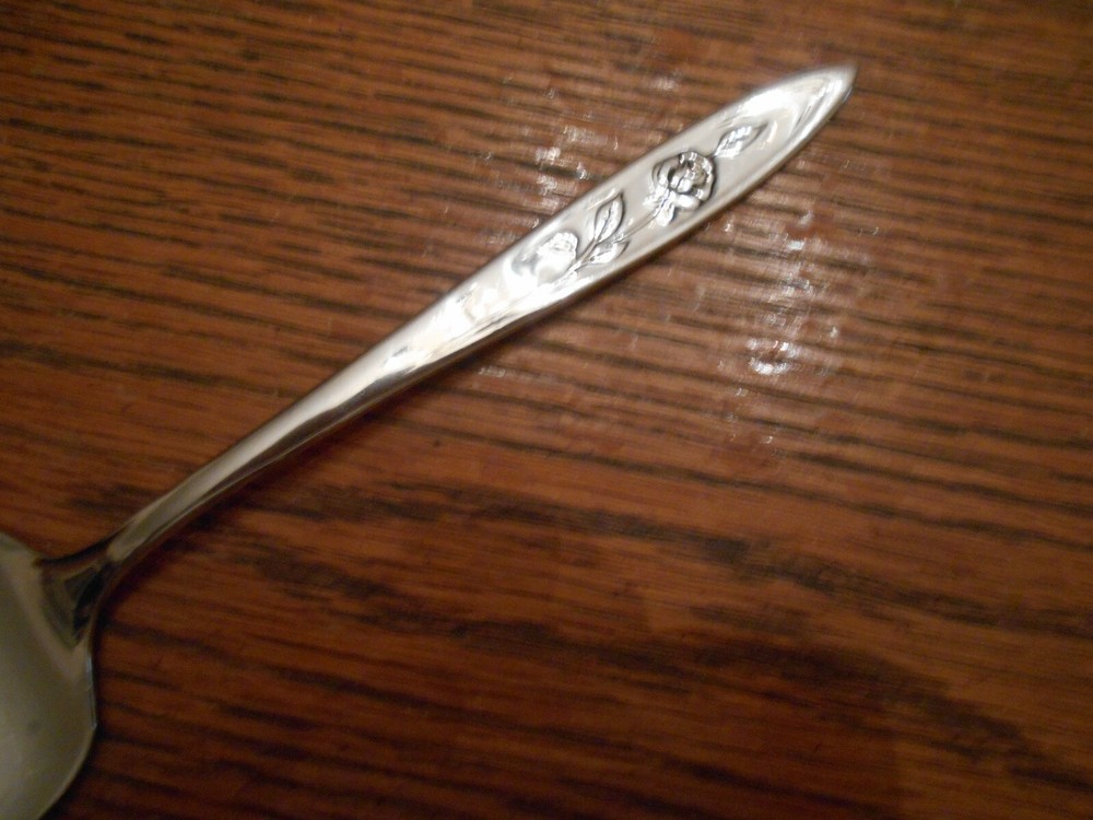 Oneida Community Stainless MY ROSE Pattern Pastry or Pie Server 5236