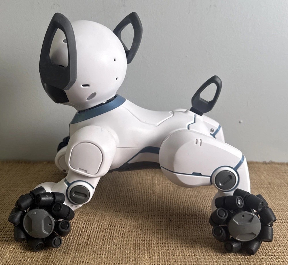 WowWee 0805 Chip Robot Toy Dog - White UNTESTED READ DESCRIPTION