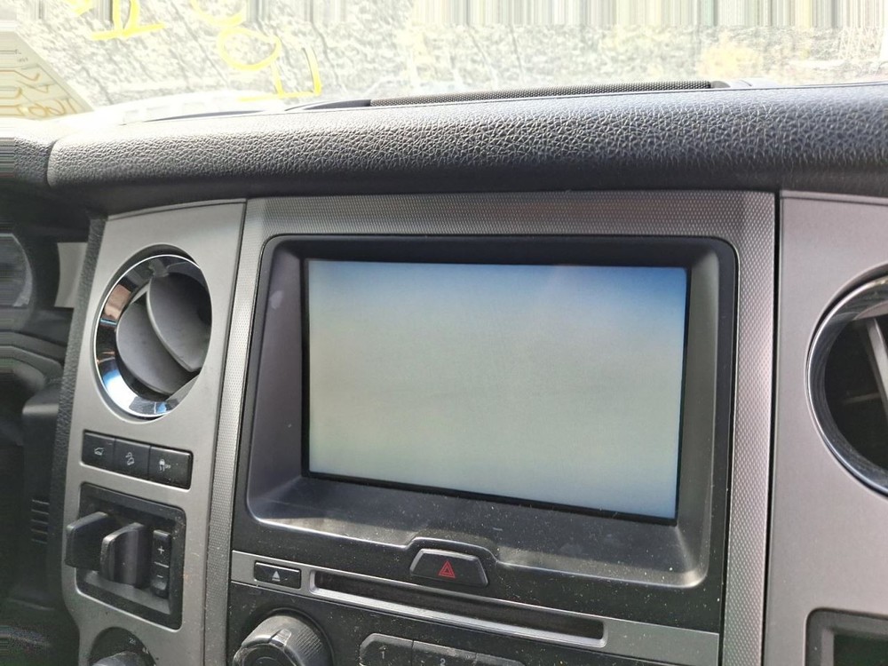 2015 Ford Expedition 8 Display Screen - Used, Reprogramming Needed, No Code