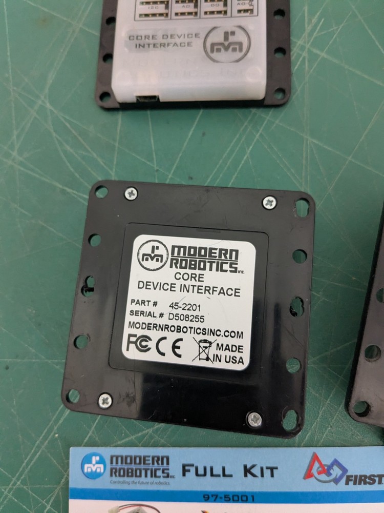Modern Robotics Core Power Distribution Module 5x Motor Controllers 2x Servo