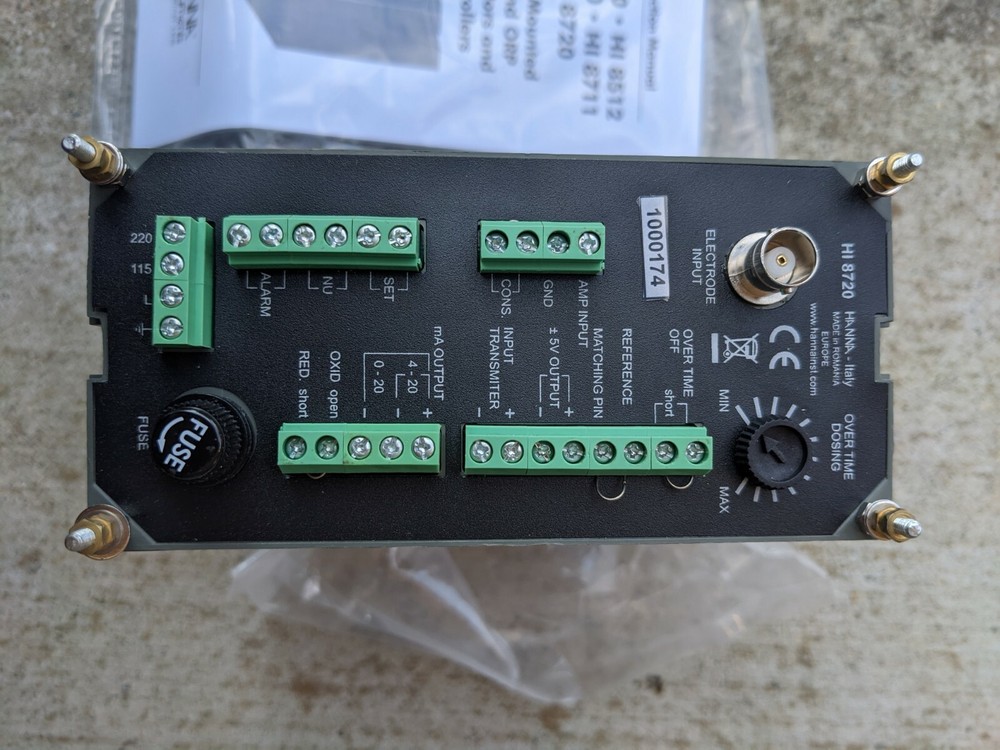 HANNA HI 8720 PH & ORP Analog Controller, New Without box