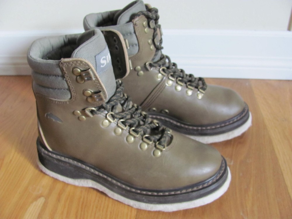 SIMMS 21008-00 Freestone Fly Fishing Wading Boot Felt Bottom Studded Size 5