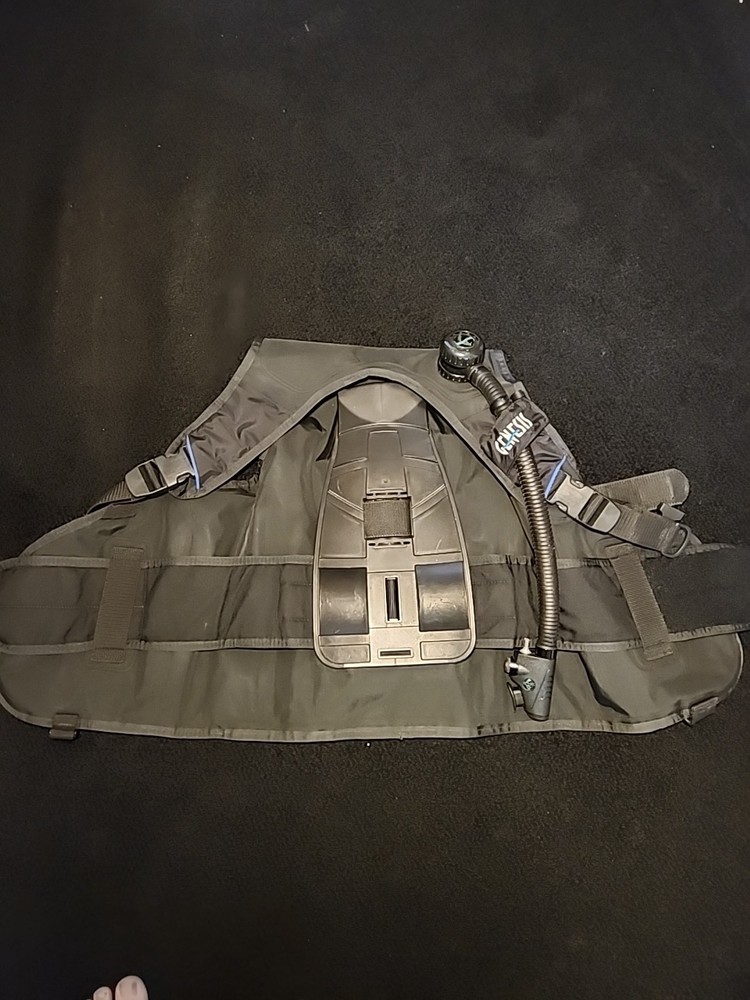 Genesis Cayman Scuba BCD Size Med