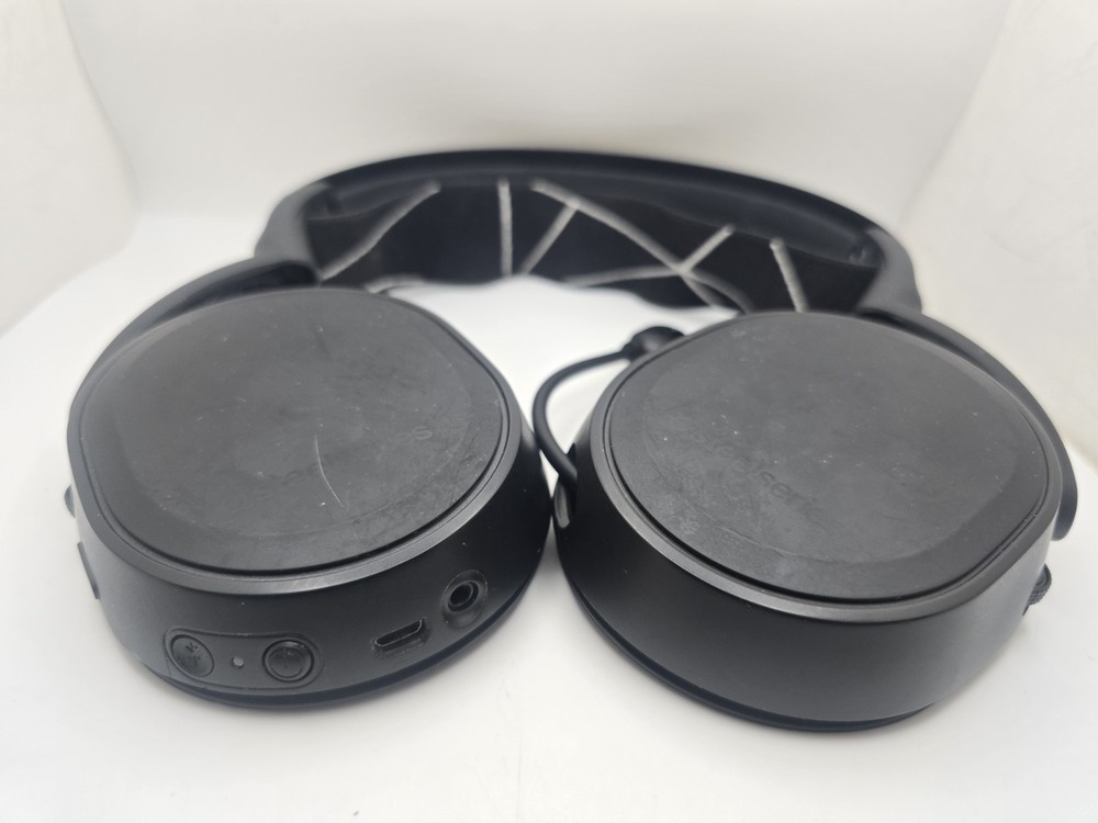 NO POWER BROKEN HINGE - SteelSeries Arctis 9 Gaming Headset