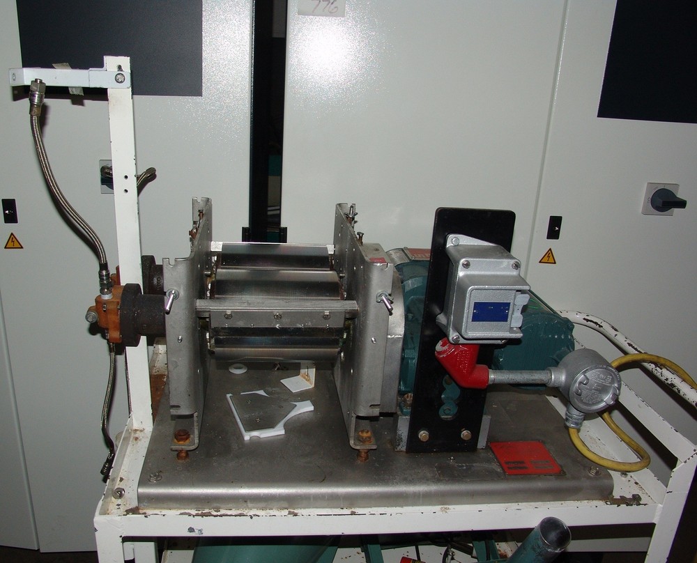 Buflovak ACL-5 drum flaker