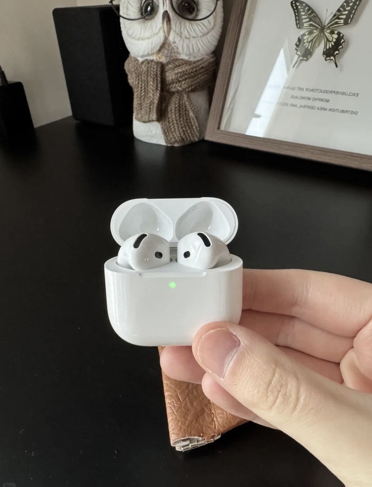 🎄NEW Sealed 4th Generation Wireless In-Ear Headset Active Noise Cancellation