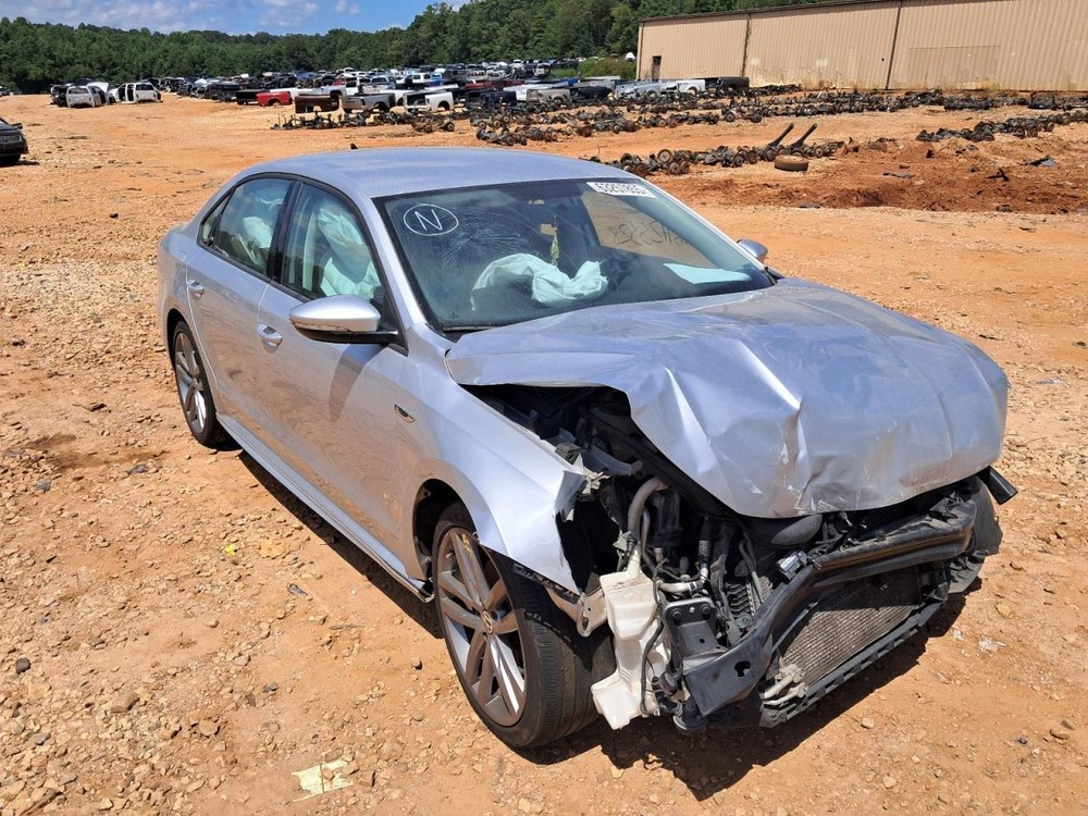 Fuse Box Engine Compartment Fits 12-22 PASSAT 4770136