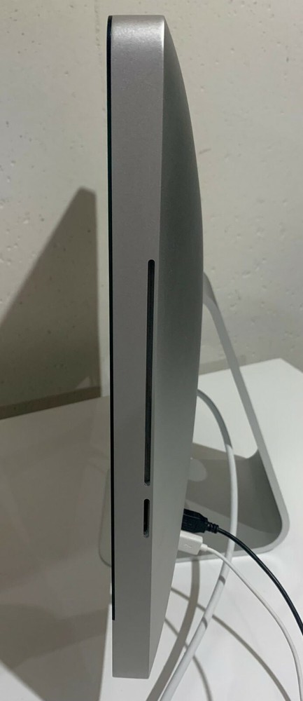 IMAC Desktop Computers, 4 GB RAM, 500 GB HDD