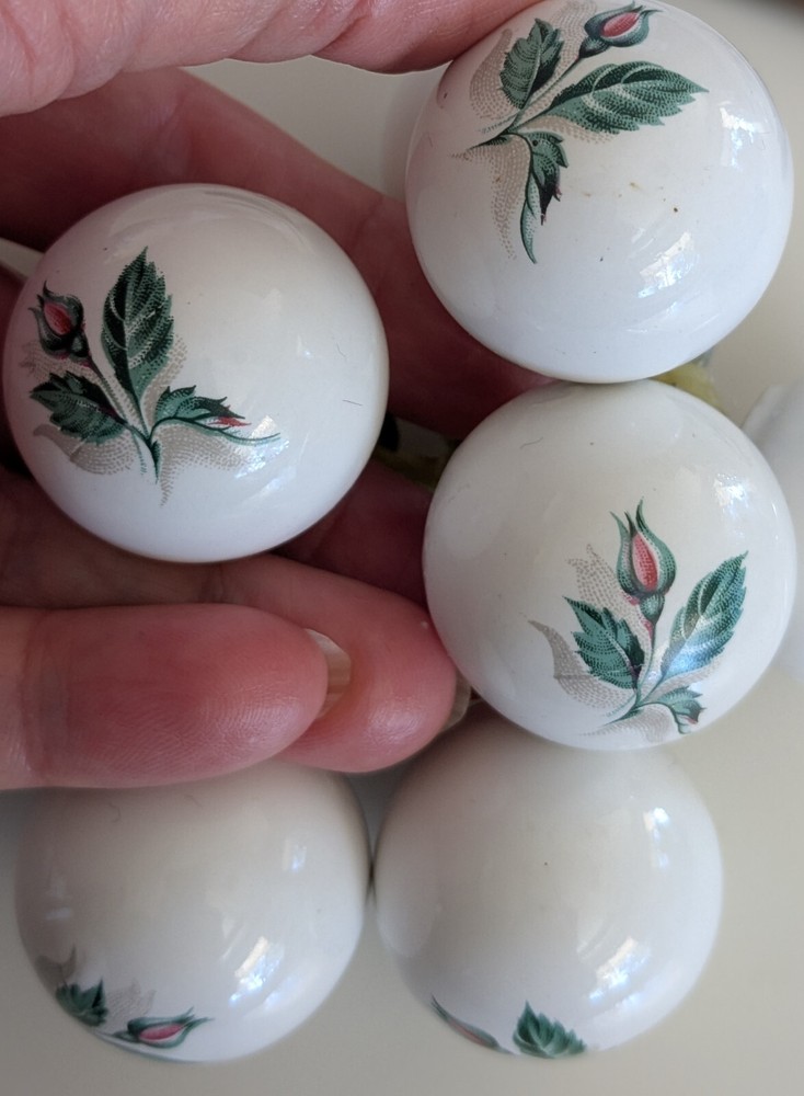 VNTG LOT Porcelain Rosebud Door Knobs 2ea w/backplates +7ea matched drawer knobs
