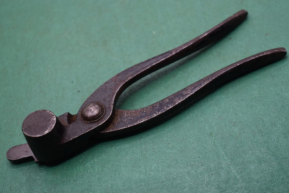 antique Bridgeport implement BGI CO 38 WCF 1 cavity mold used nice