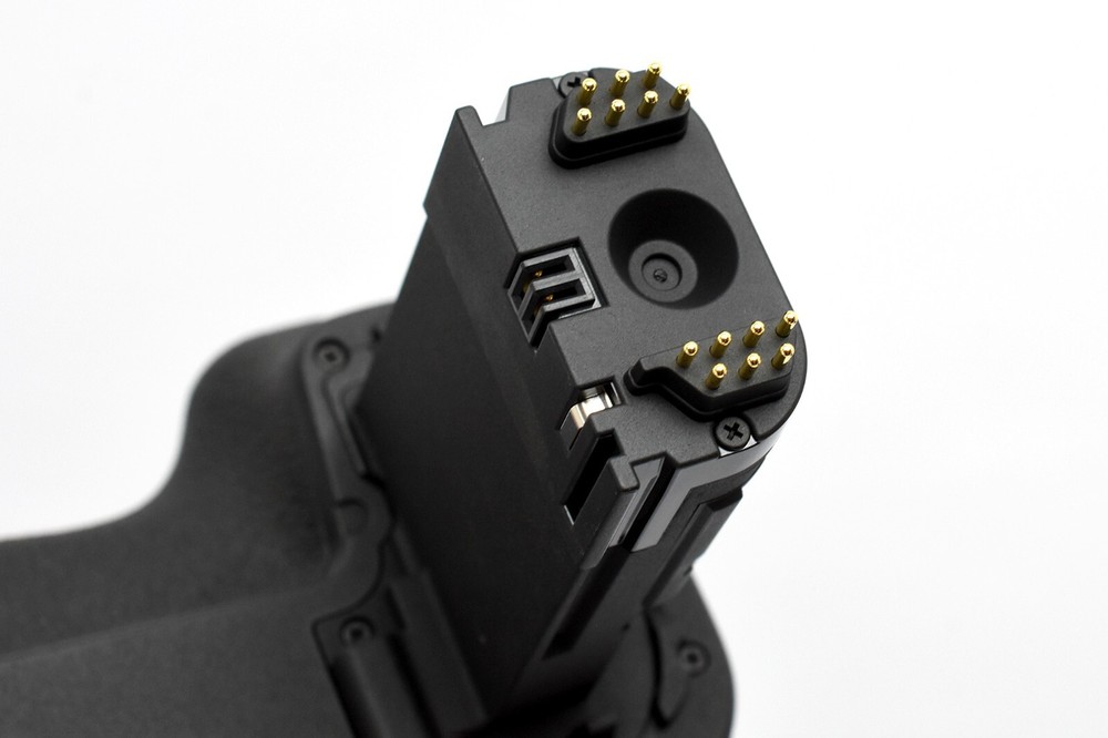 Canon BG-E21 Battery Grip - MINT