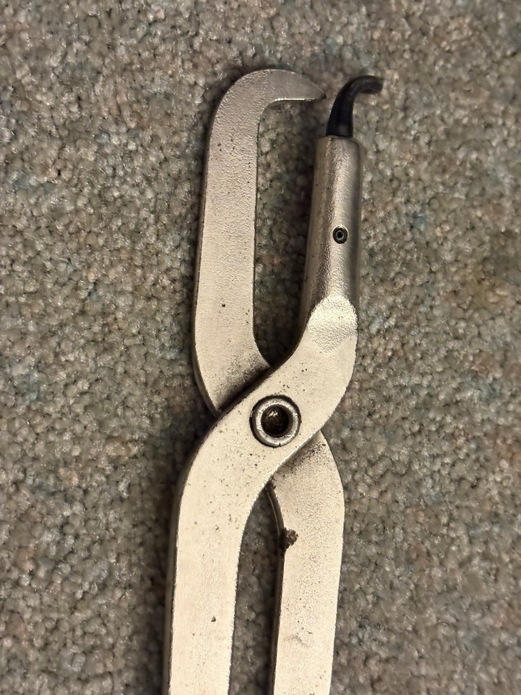 Snap On Tools USA 131A 13.5” Long Brake Spring Pliers with Replaceable Hook