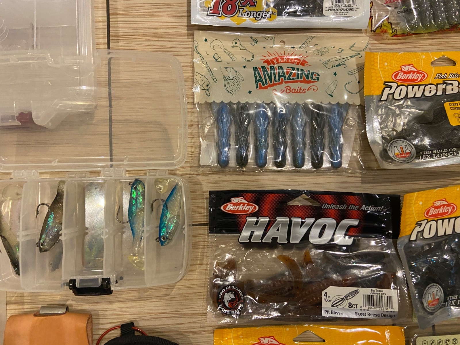 🎣 40 LBS of Bass Fishing Gear – Mostly NEW – 65+ Lures – Complete Setup