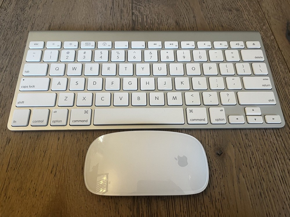 Apple A1314 / 1296 Wireless Keyboard + Magic Mouse Combo Set - Fully Tested
