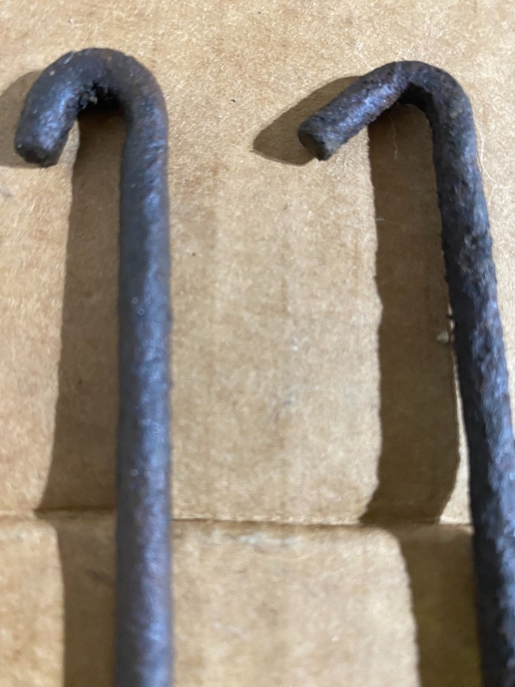 Battery Hold-down Hardware Saab 900 Classic