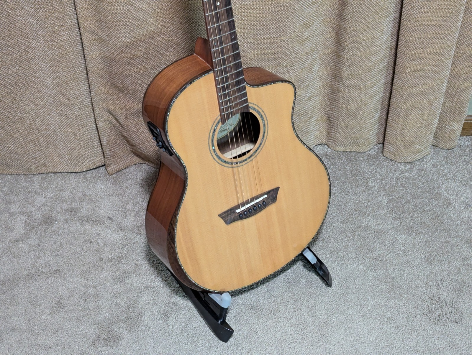 Washburn Bella Tono Allure Elite Acoustic-Electric Guitar - Minor cosmetic Blem