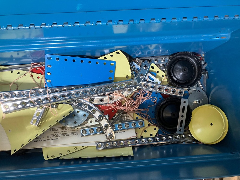 Gilbert Erector Set Blue Tool Box Instructions Original 1969
