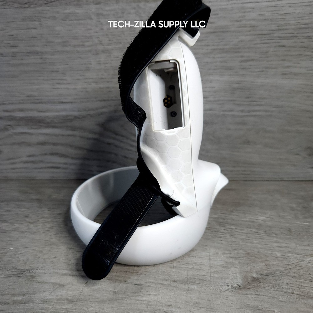 Genuine Original Meta Oculus Quest 2 VR RIGHT Touch Controller Only - Tested