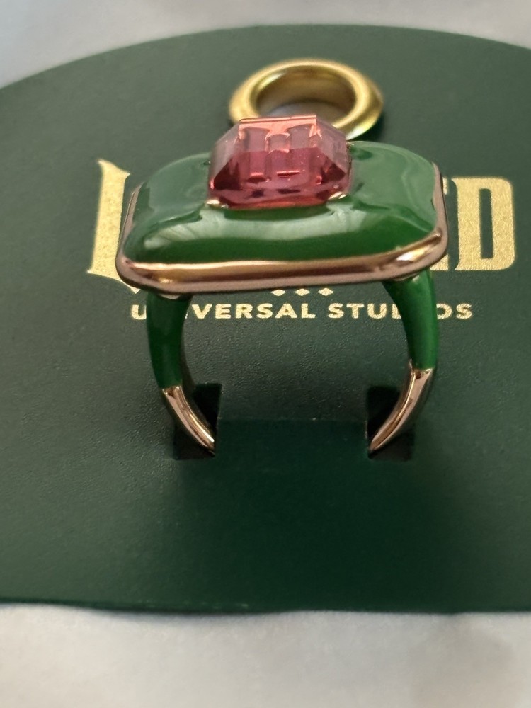 Universal Studios Wicked Ruby Pink Ring Ozdust Sisterhood 2024