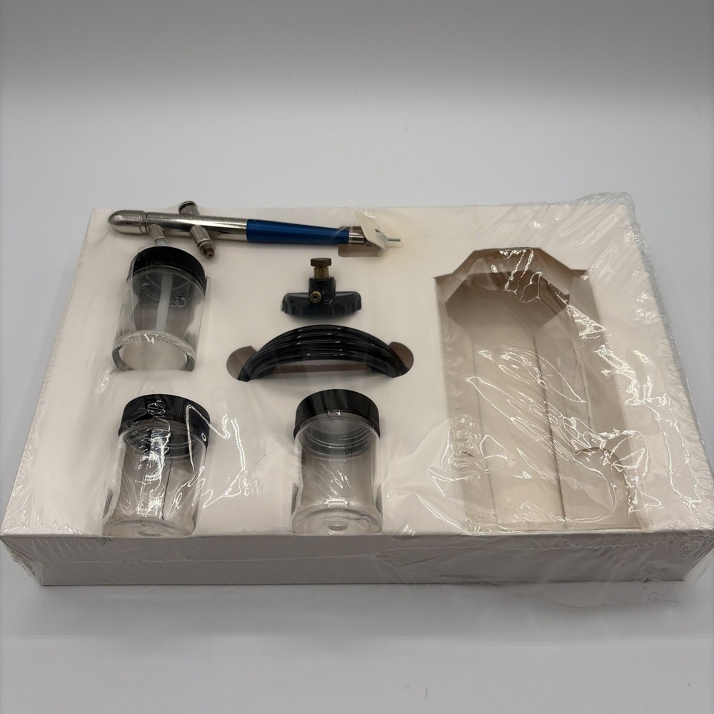 Badger Airbrush Set Model 200-3, Single Action. Missing Propel Bottle.