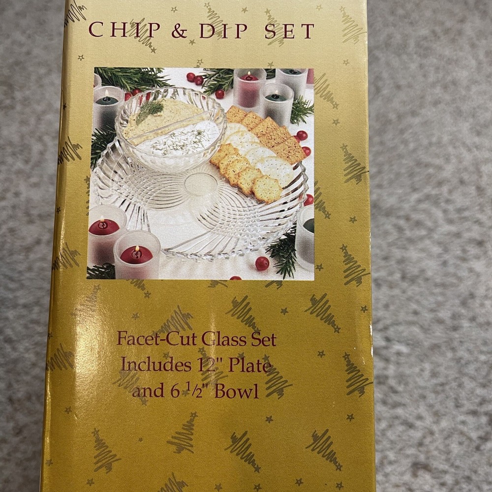 Holiday Time Glass Chip & Double Dip Set