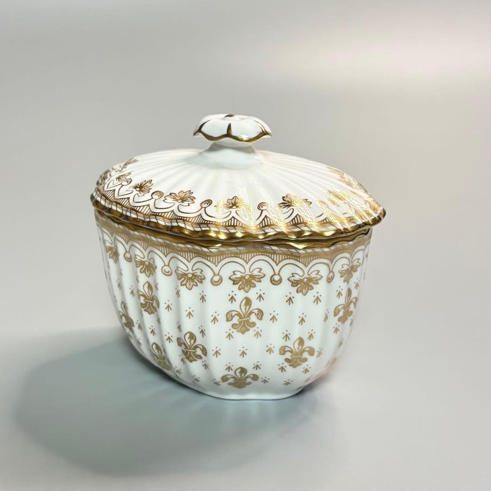 Spode Fleur de Lys Gold Sugar Pot