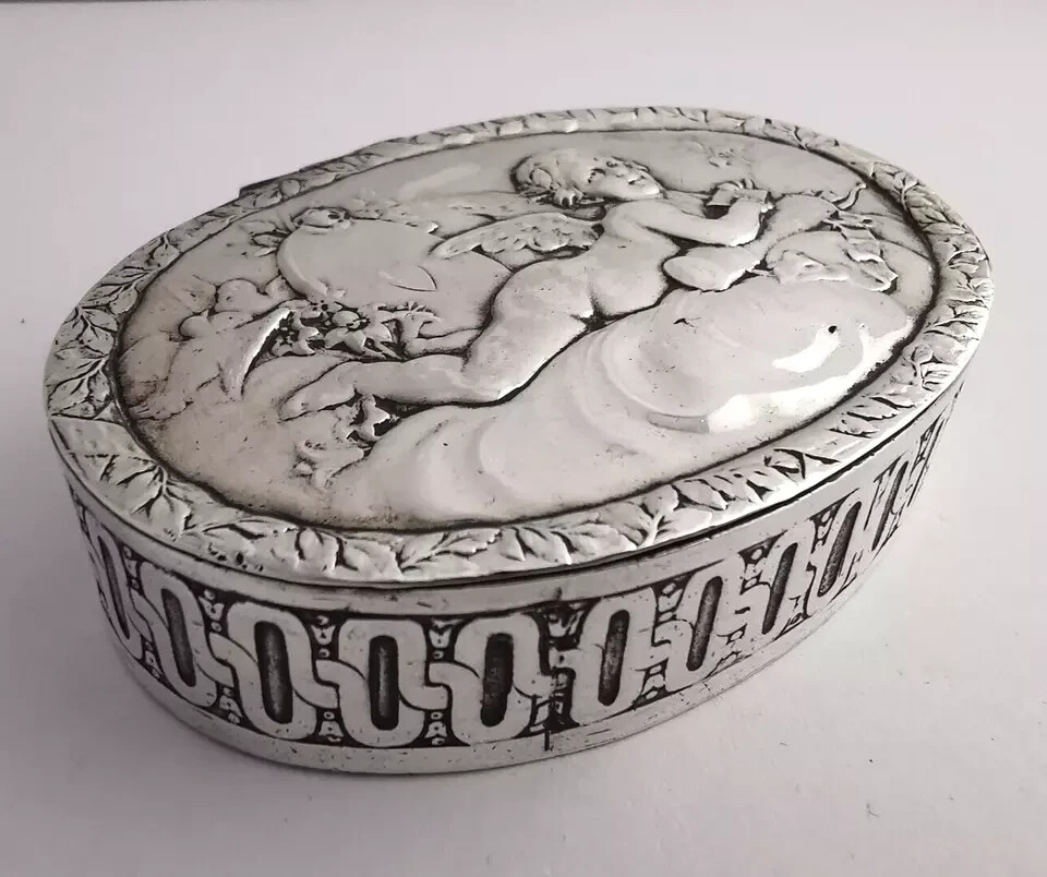 Berthold Muller Solid Silver Table Box - Chester 1901