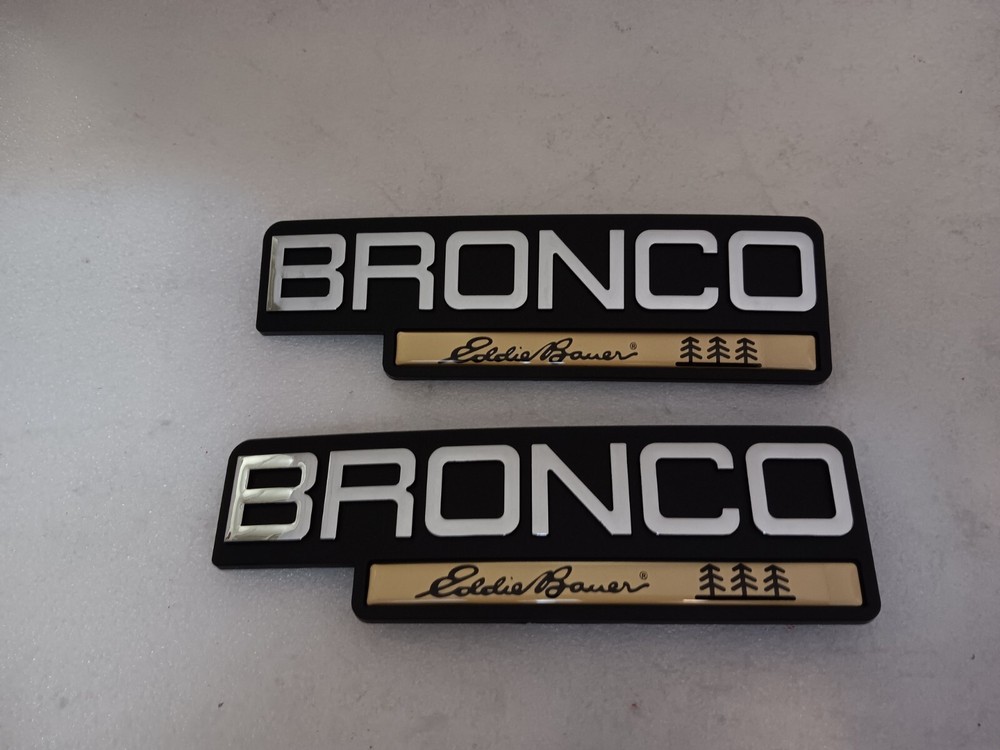 92 93 94 95 96 Bronco Eddie Bauer 2pc Fender Emblems Nameplate Badge USED
