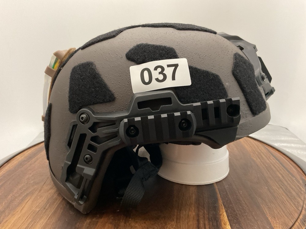 Military Ballistic Helmet 3A Customized, Size Large/Medium Adjustable American