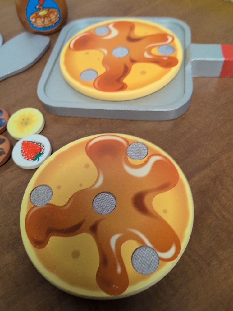 Melissa And Doug Flip & Serve Pancake Set