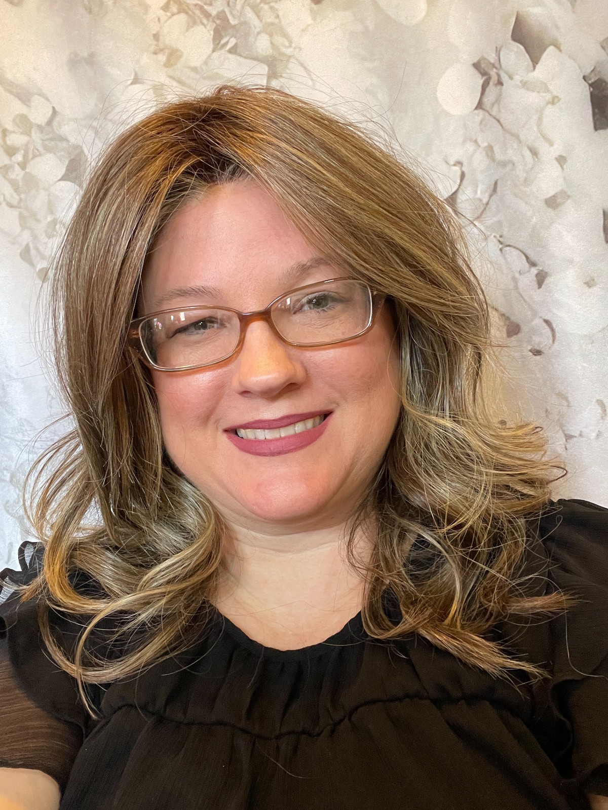 Long Brown (with Blond Highlights) Luxury Heat Friendly Wig