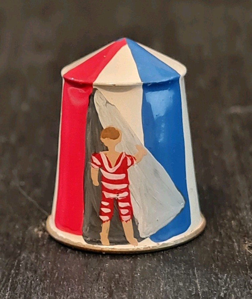 VINTAGE HAND PAINTED THIMBLE
