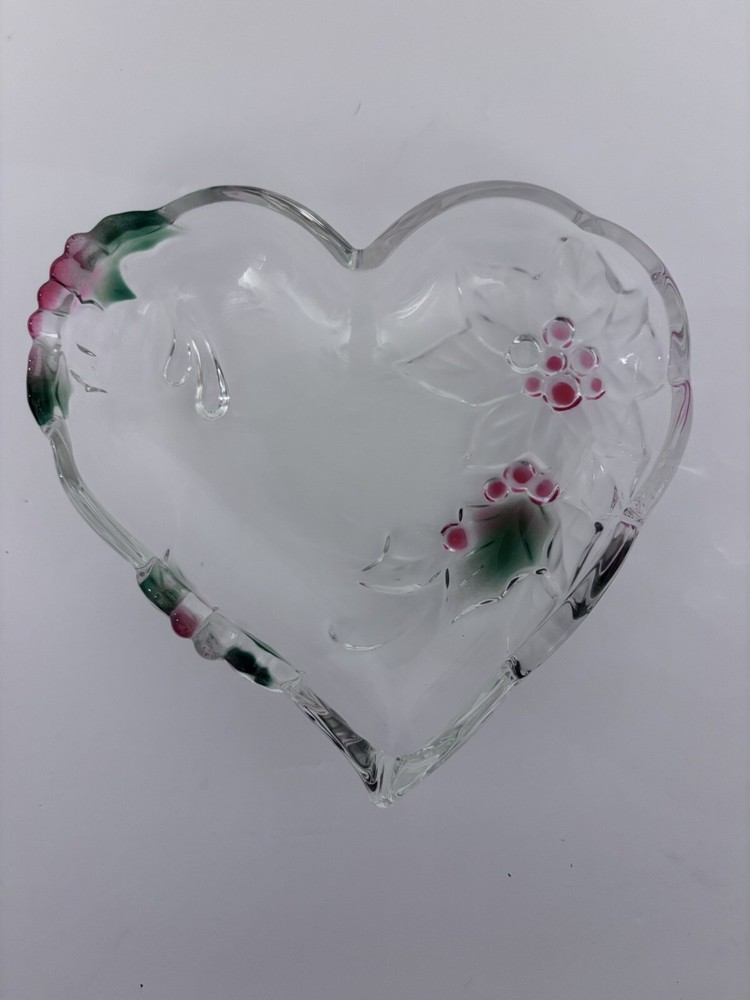 Mikasa Heart Valentines Holiday Bloom Dish 6.25” Glass