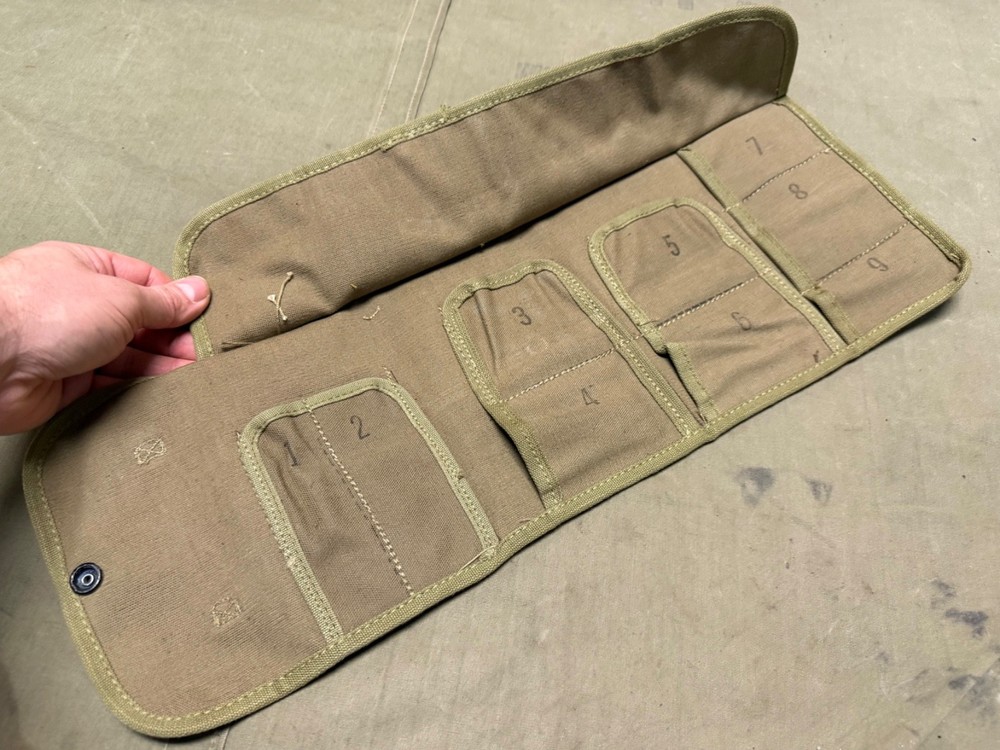 ORIGINAL WWII US ARMY INFANTRY M13 BROWNING TOOL CARRY POUCH-DATED 1944