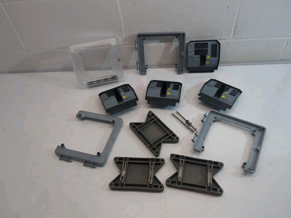 HACH UNIVERSAL CONTROLLER MOUNT COVER CASE PARTS LOT AS IS