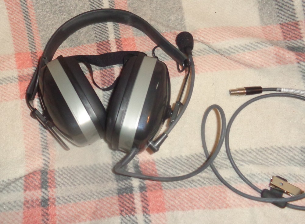 communications applied technology headset v3