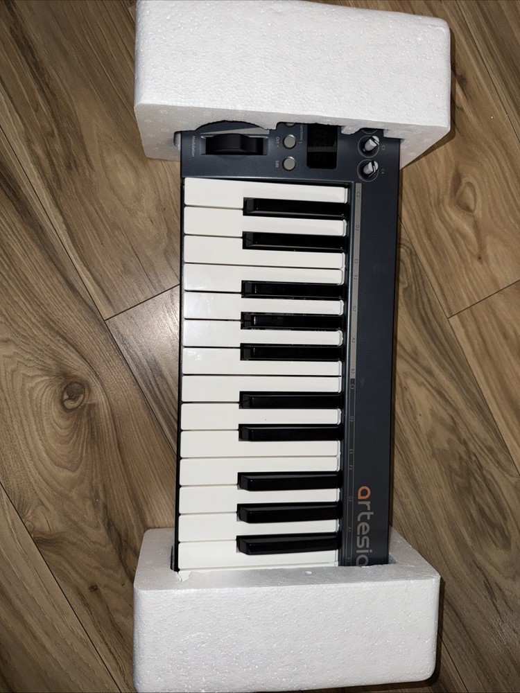 Artesia Pro Maestrokey 25-Key USB MIDI Keyboard