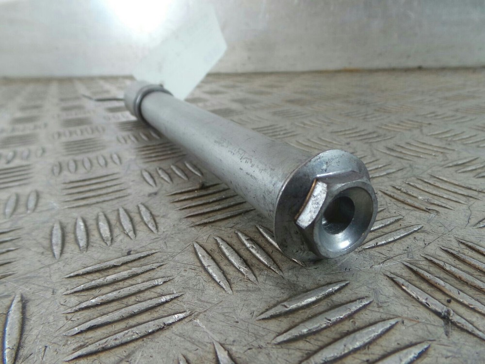 2010 HONDA CBR Front Spindle