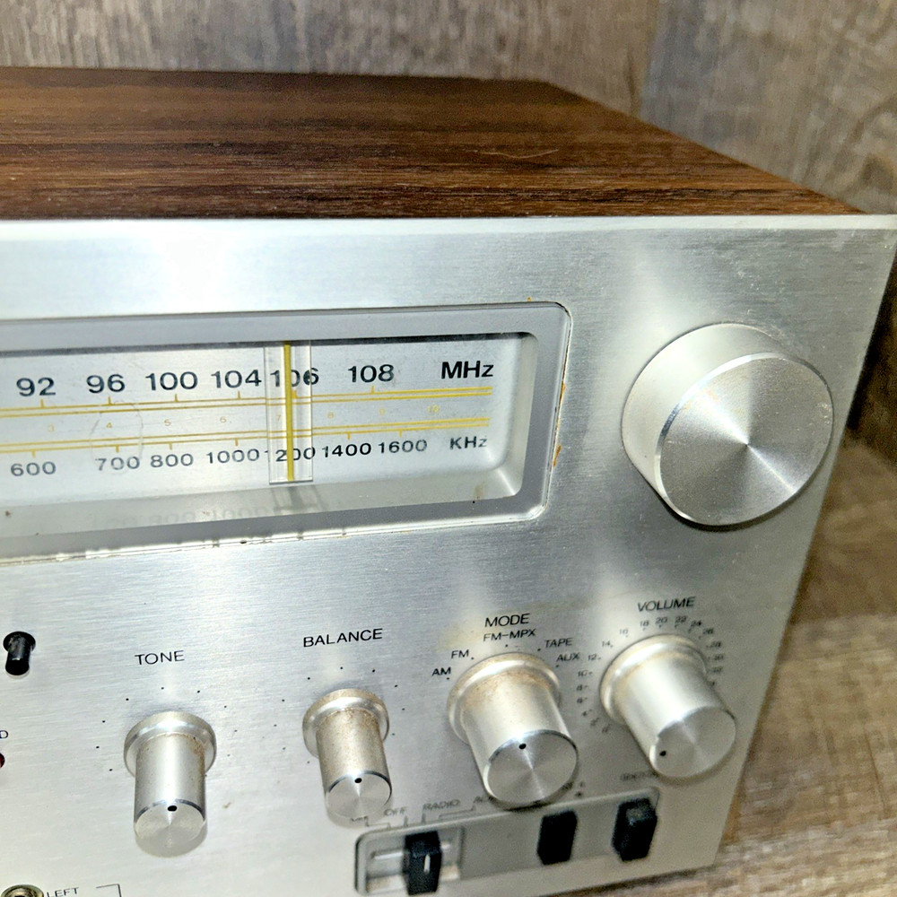 Hanimax HCS 250 Compact Stereo System AM/FM Cassette - READ DESCRIPTION - AS IS