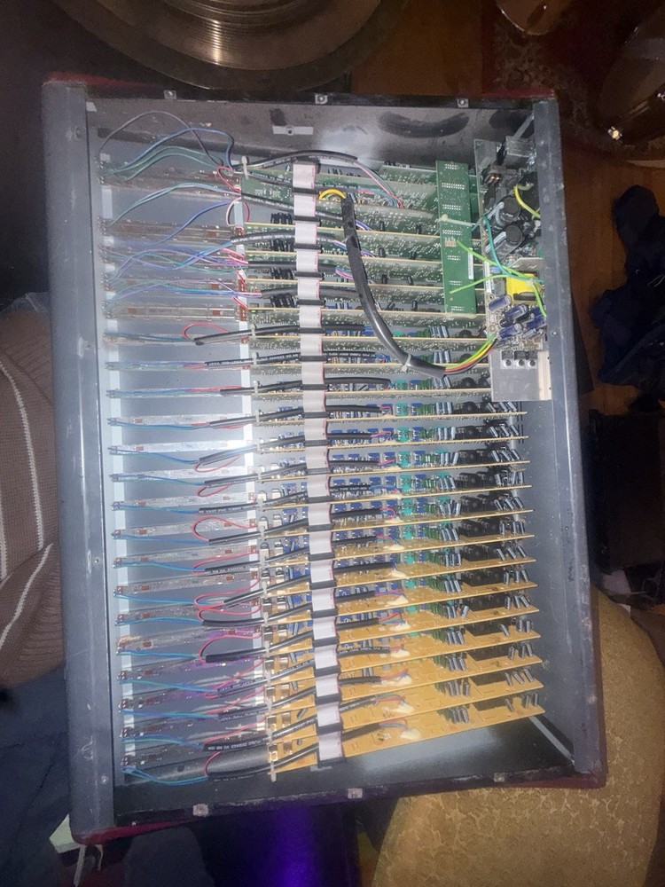 Allen & Heath Zed 24 Sound Board Mixer - Used - Missing Some Screws And Knobs